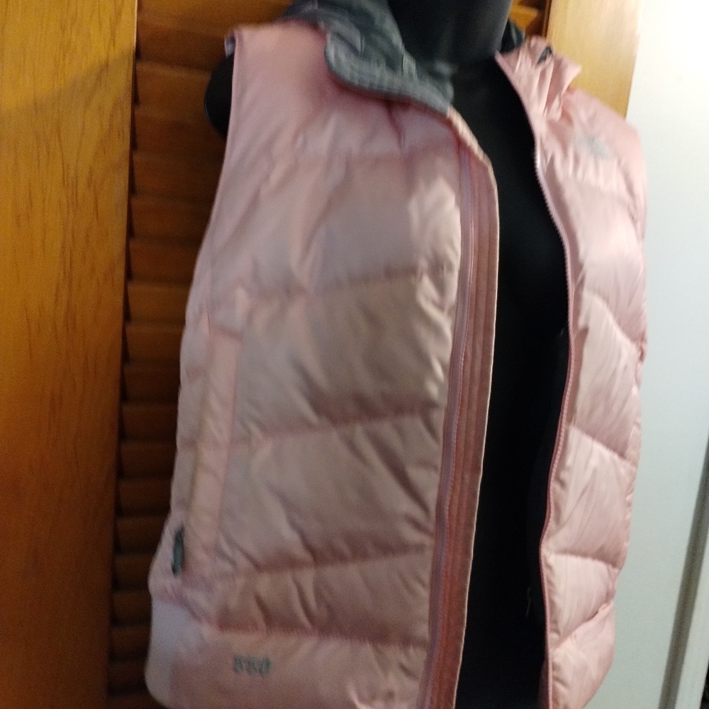 The North Face Women's Pink Puffer Vest - Picture 8 of 8